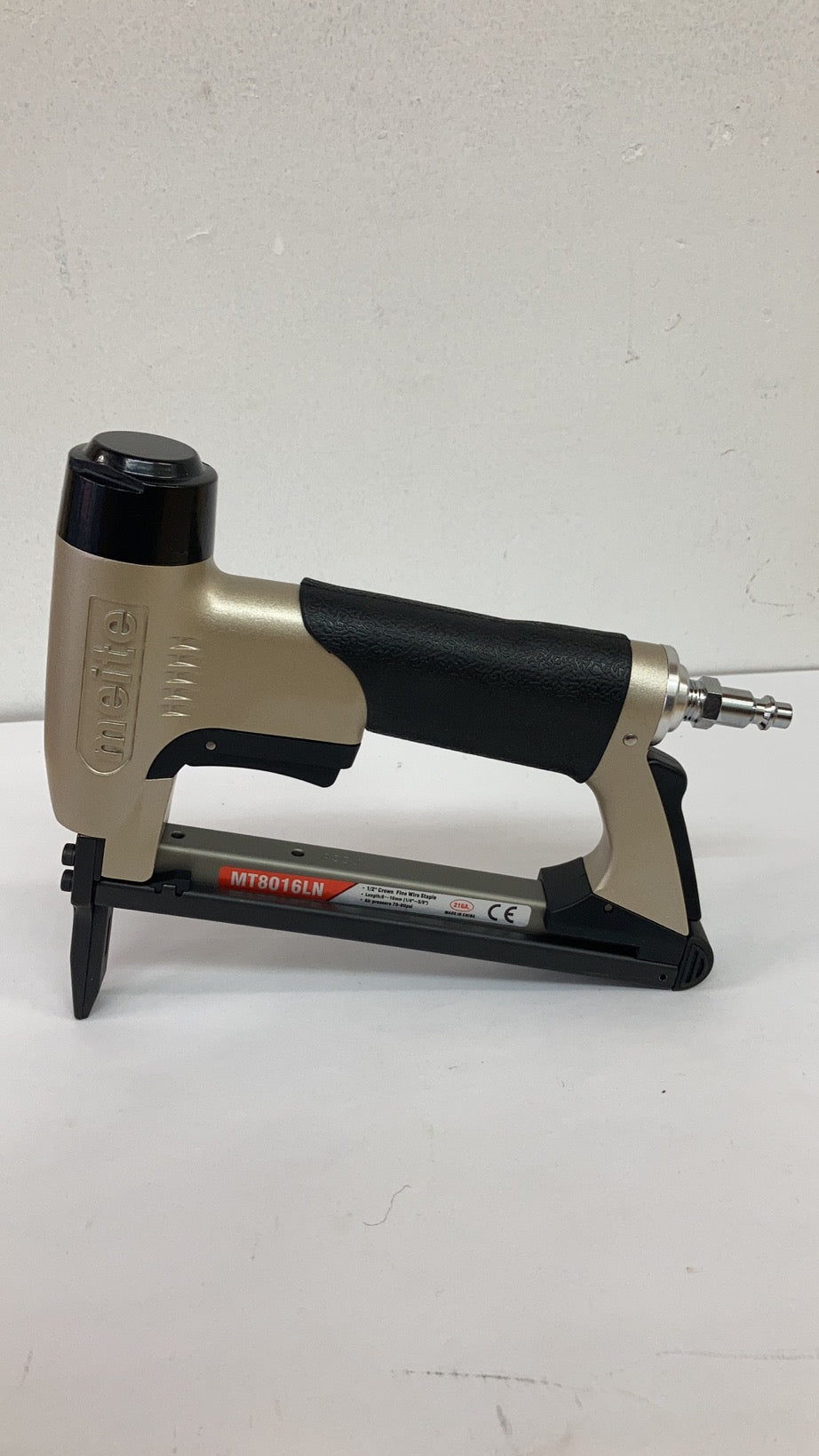 80 Series Upholstery Stapler MT8016 / MT8016LN, 21 Gauge 1/2" Crown